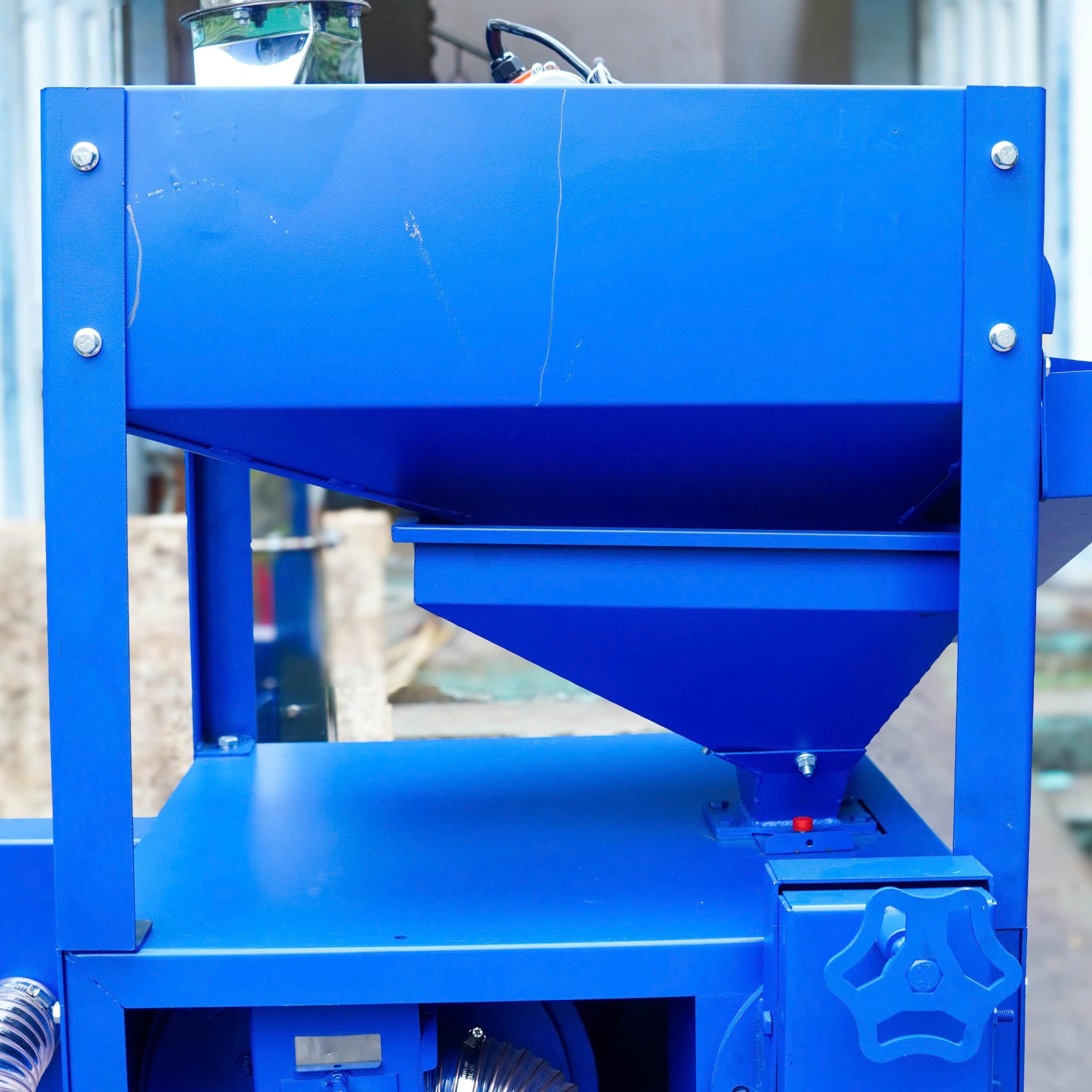 Máy xát nghiền 2 tác dụng TF2200 PRO